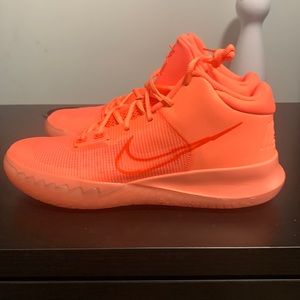 Kyrie Irving basketball shoes. Purchased a year ago but never worn.